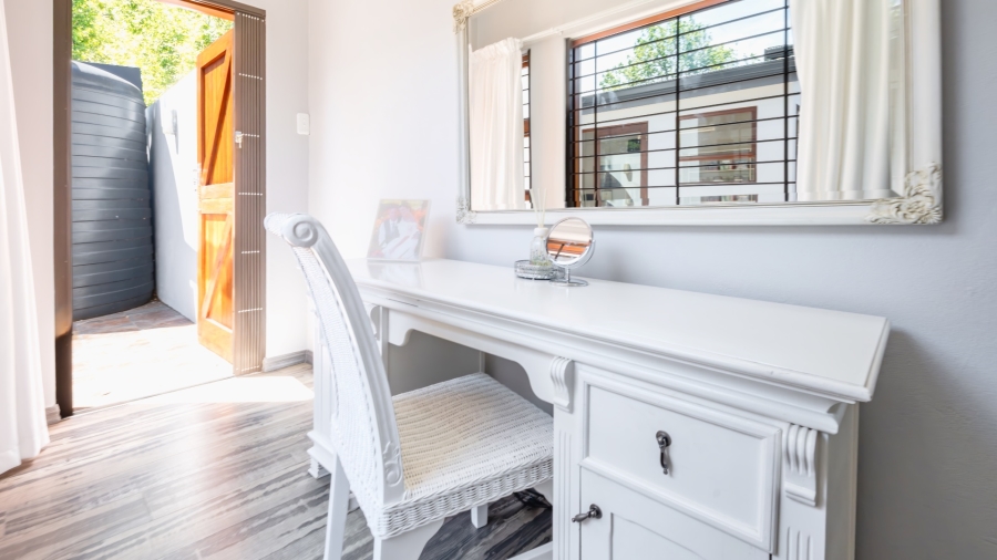 4 Bedroom Property for Sale in Heatherlands Western Cape
